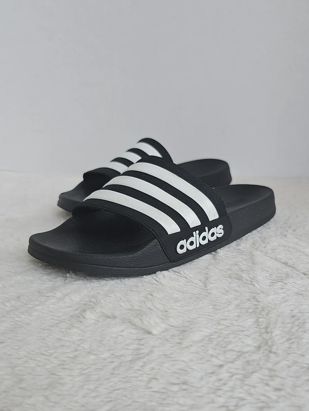 ​adidas Classic 3-Stripe Slide Sandals Black White NWOT Men's Sz (6)  M